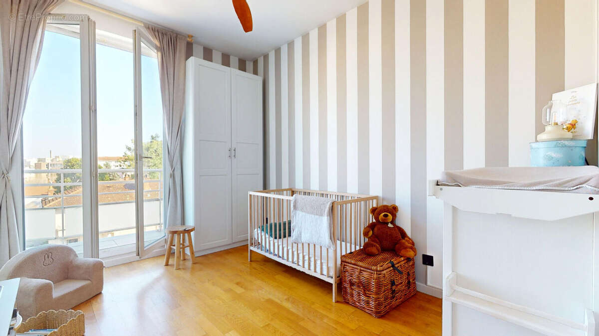 Appartement à LYON-8E