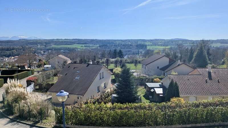 Maison à LA TOUR-DU-PIN