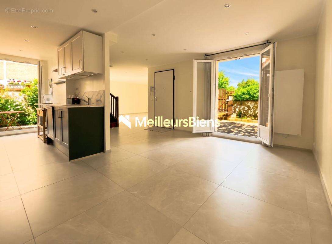 Maison familiale 5 chambres – 134 m² – Face au Lycée International – Saint-Germain-en-Laye - photo 4