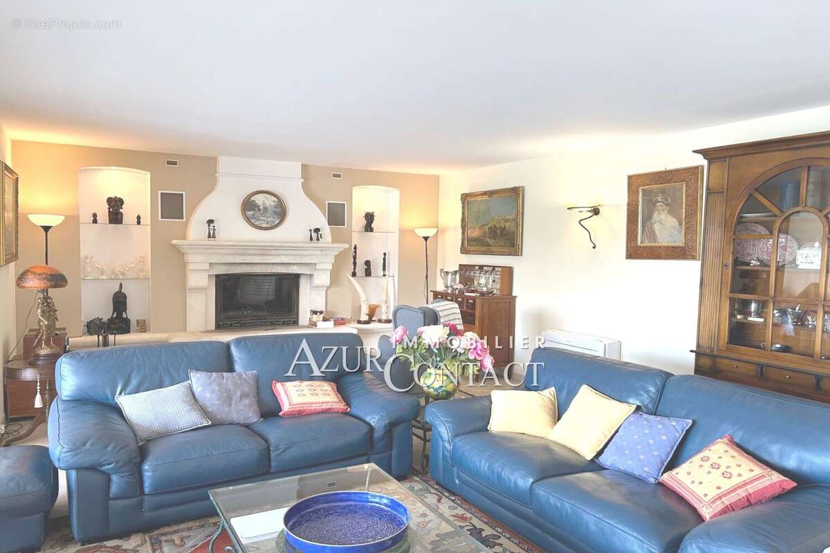 Maison à MOUANS-SARTOUX