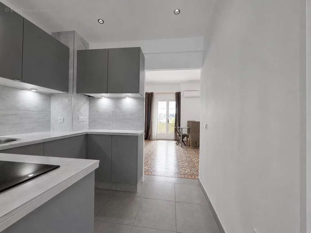Nice-saint roch studio terrasse et jardin - photo 2