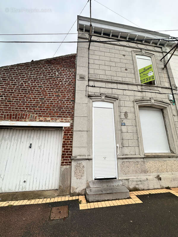 Maison à QUAROUBLE