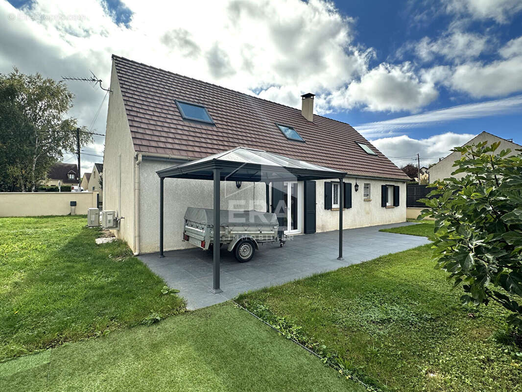 Maison à MONTEREAU-FAULT-YONNE