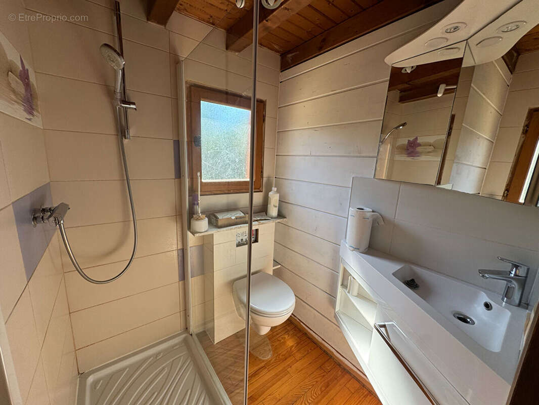 Chalet bois madrier Montmorot / 3 pièces / 1 chambres / 50 m² - photo 7
