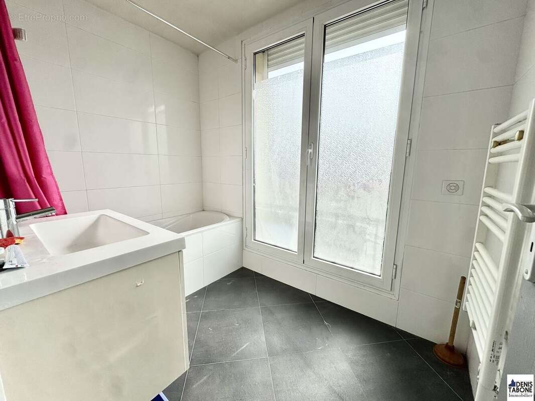 Maison à MONTLIGNON