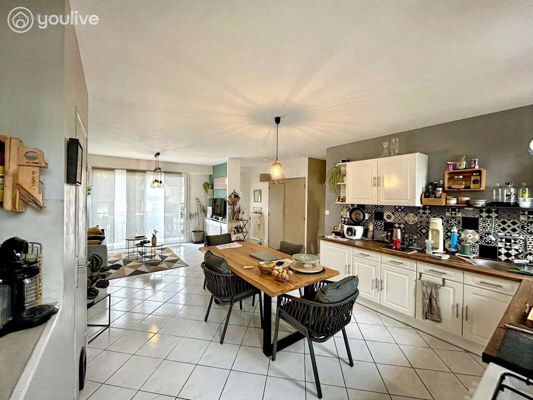 Maison à LES PONTS-DE-CE