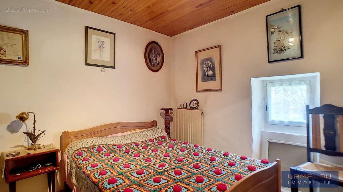 Maison à COLOMBIERES-SUR-ORB