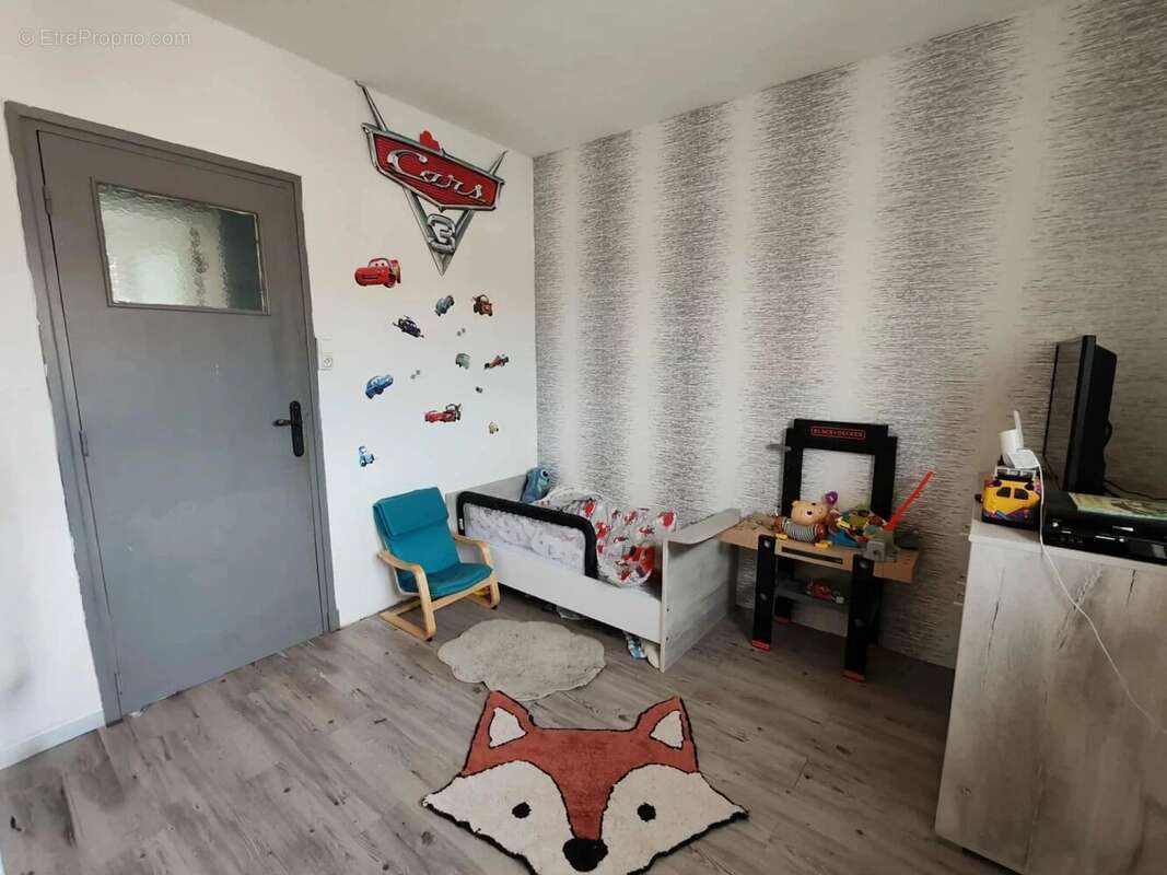 Maison à NEUVILLE-SAINT-REMY