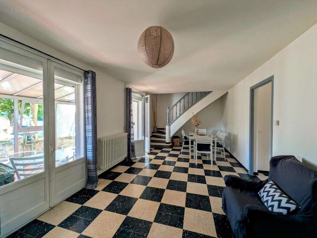 Photo 3 - Maison à LEZIGNAN-CORBIERES