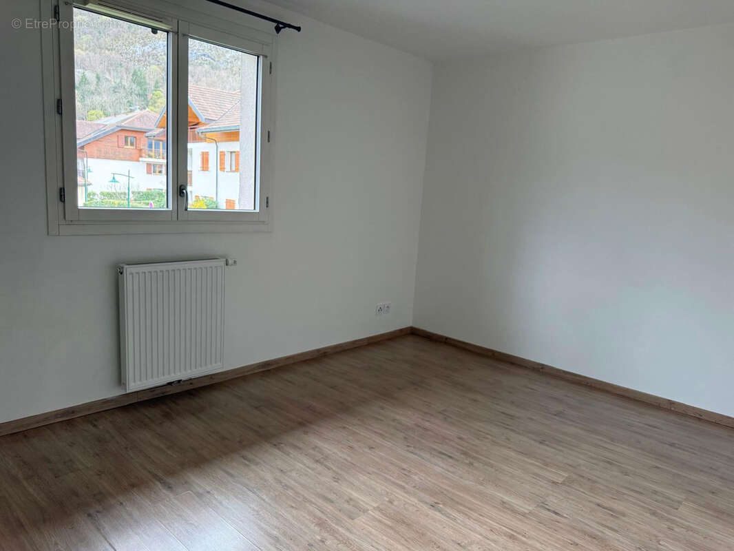 Appartement à DUINGT