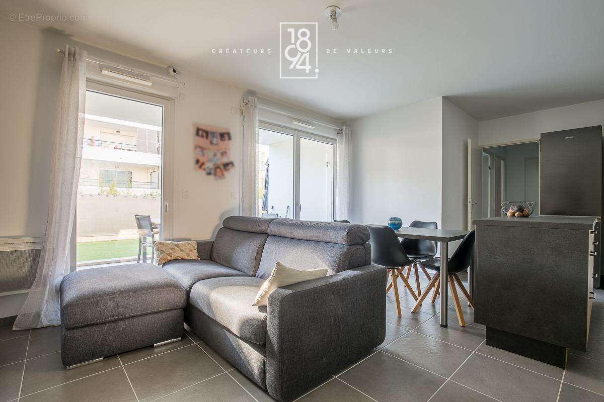 Appartement à MARSEILLE-11E