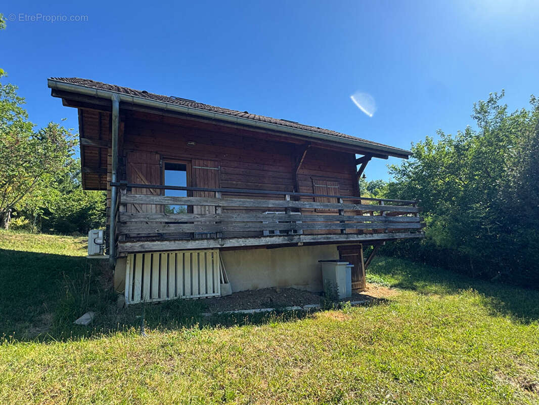 Chalet bois madrier Montmorot / 3 pièces / 1 chambres / 50 m² - photo 2