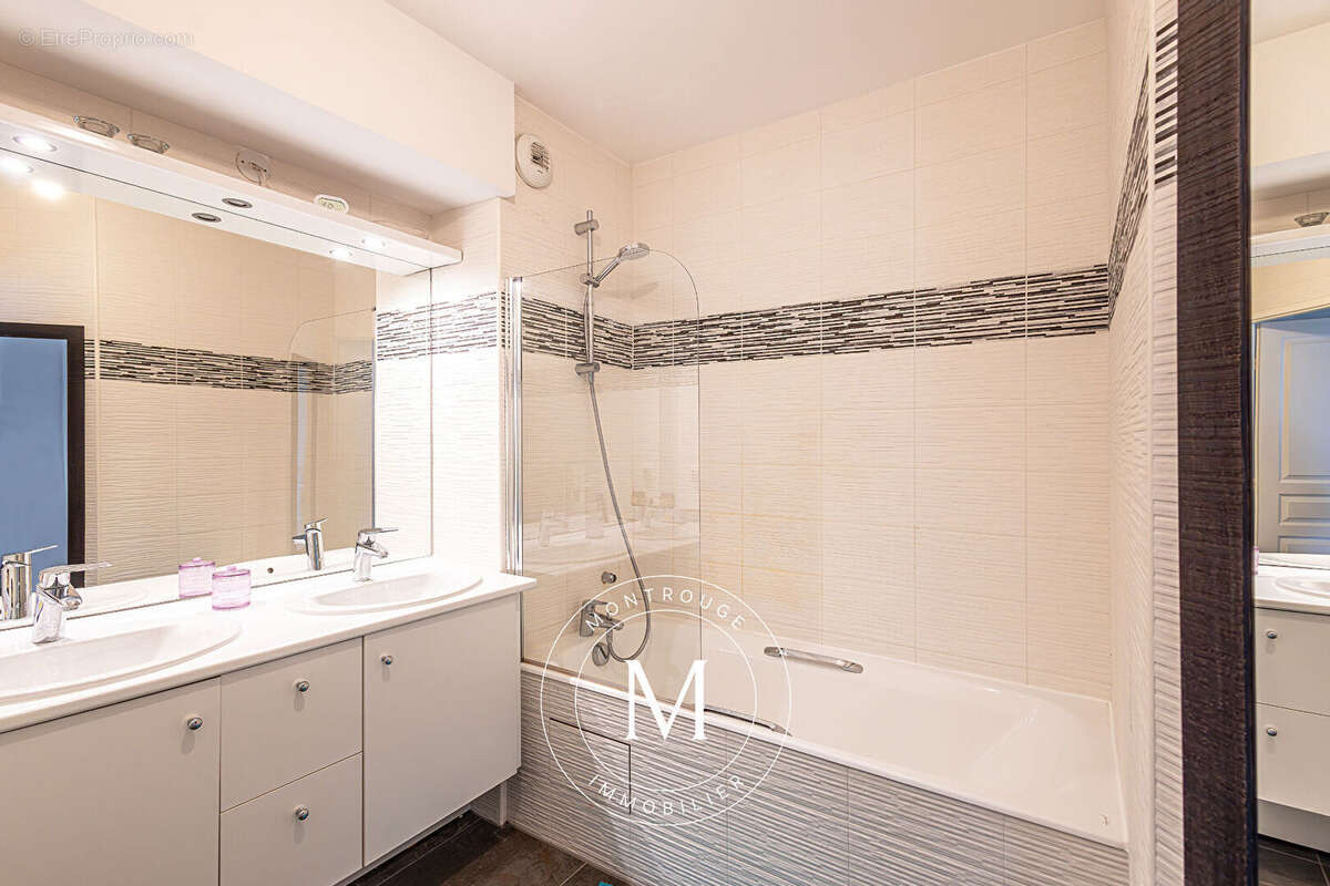 Appartement à MONTROUGE