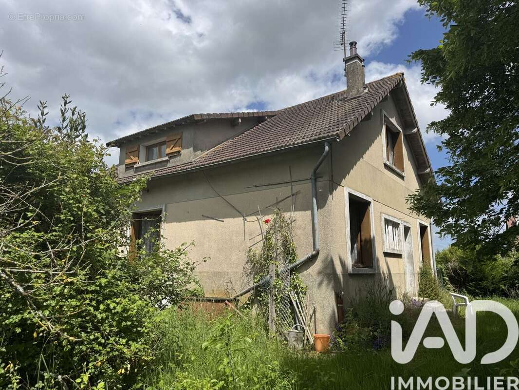 Photo 3 - Maison à HOUDAN