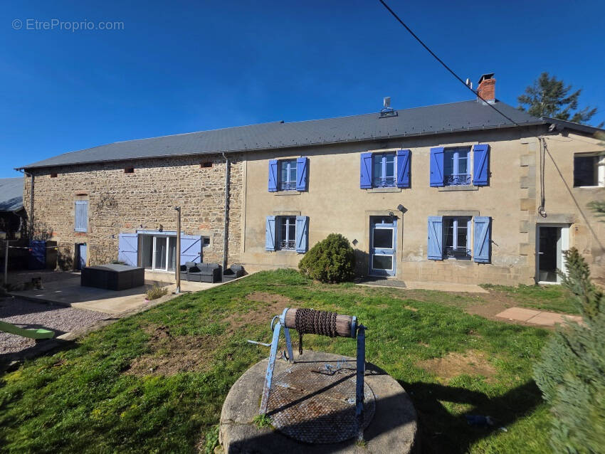 Maison à SAINTE-CHRISTINE