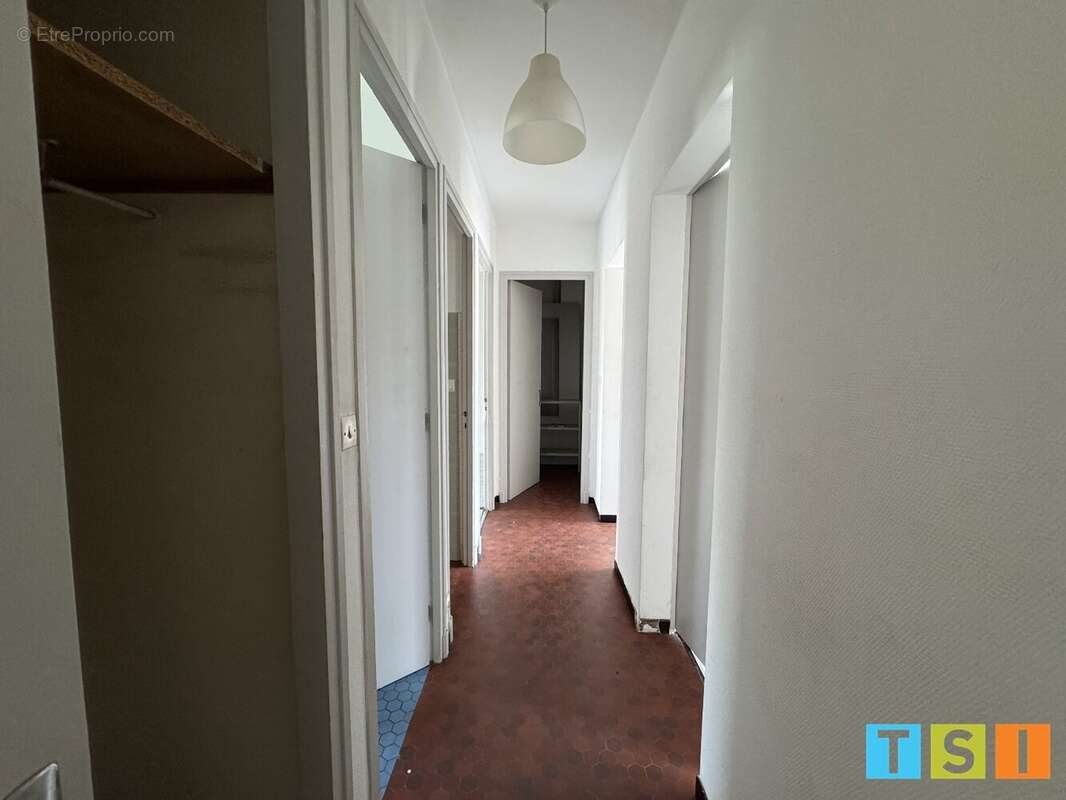 À vendre  Appartement T4 de 88 m² avec garage et cave - photo 5