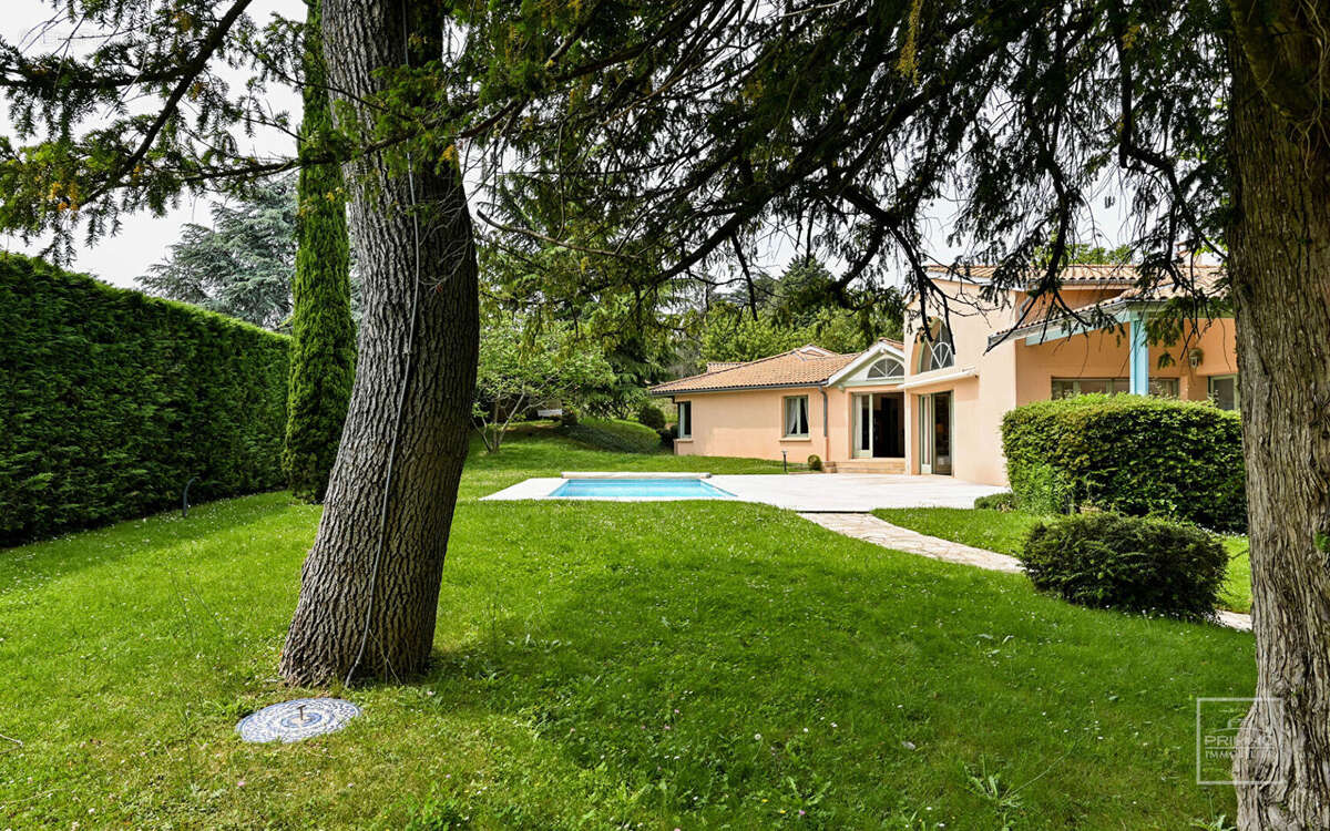 Maison à SAINT-CYR-AU-MONT-D'OR