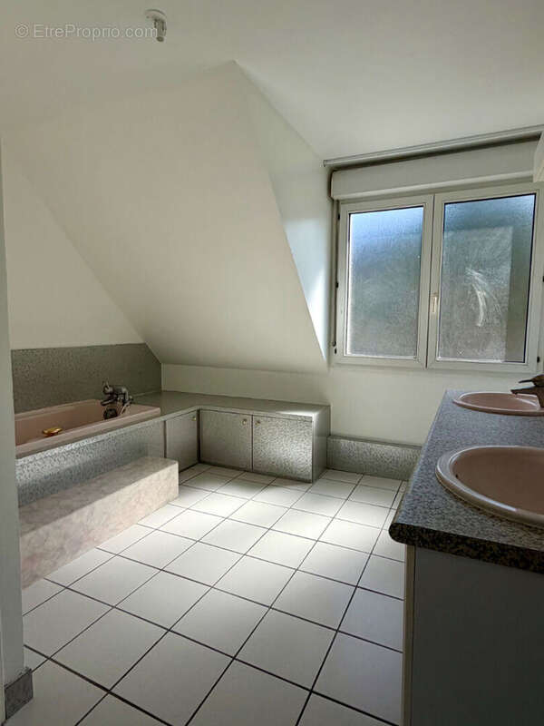 Appartement Evreux T3 de 73 m² avec Cave et Parking - photo 8