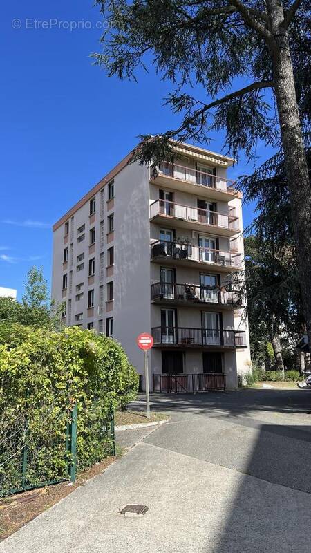 Photo 1 - Appartement à TASSIN-LA-DEMI-LUNE