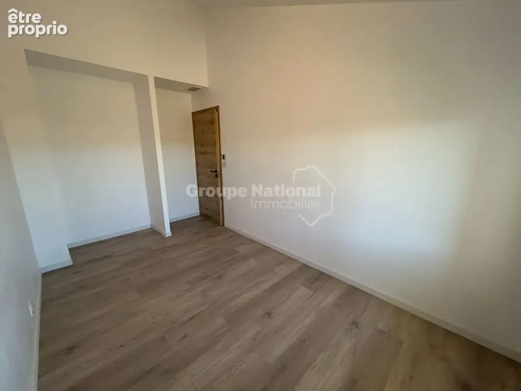 Maison de village rénovée d'environ 137 m² avec jardin, piscine et garage - châteauneuf-du-pape - photo 15