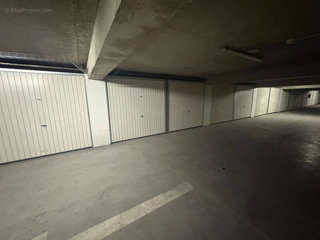 Parking à SAINT-GERMAIN-EN-LAYE