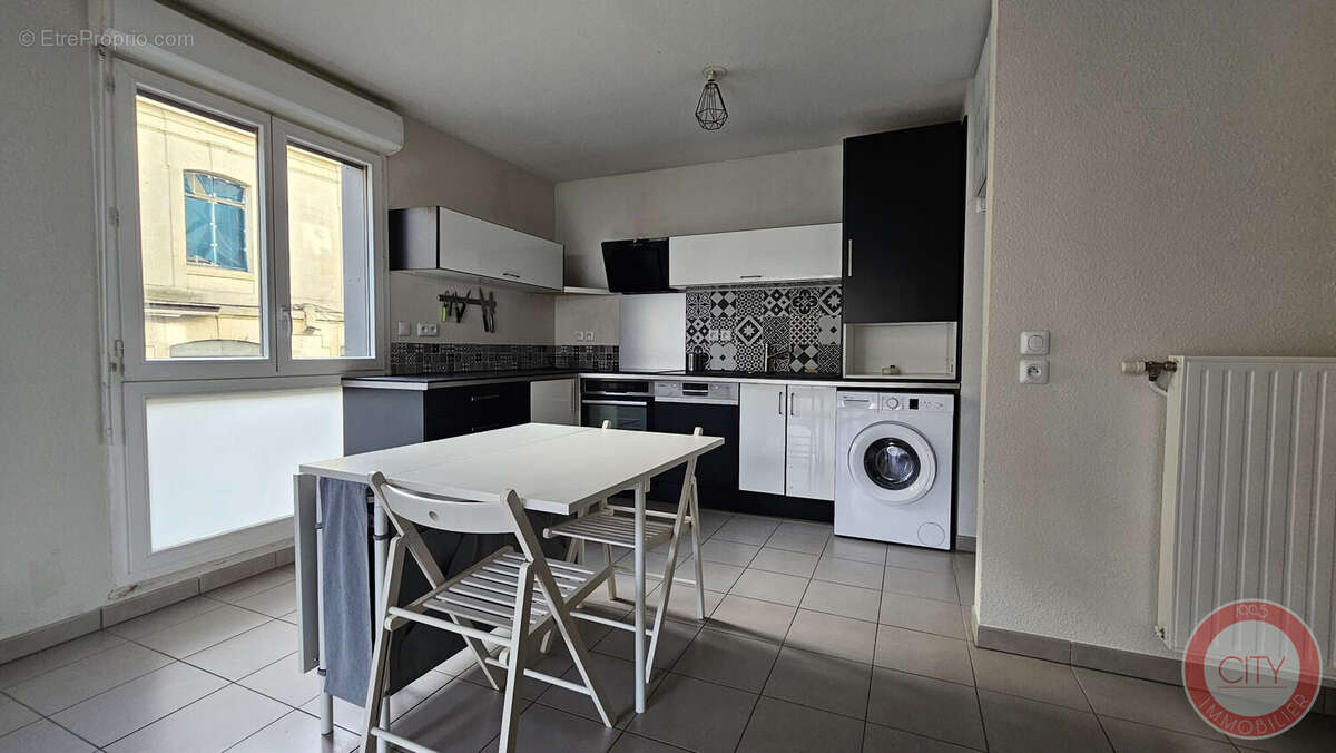 Appartement à BORDEAUX