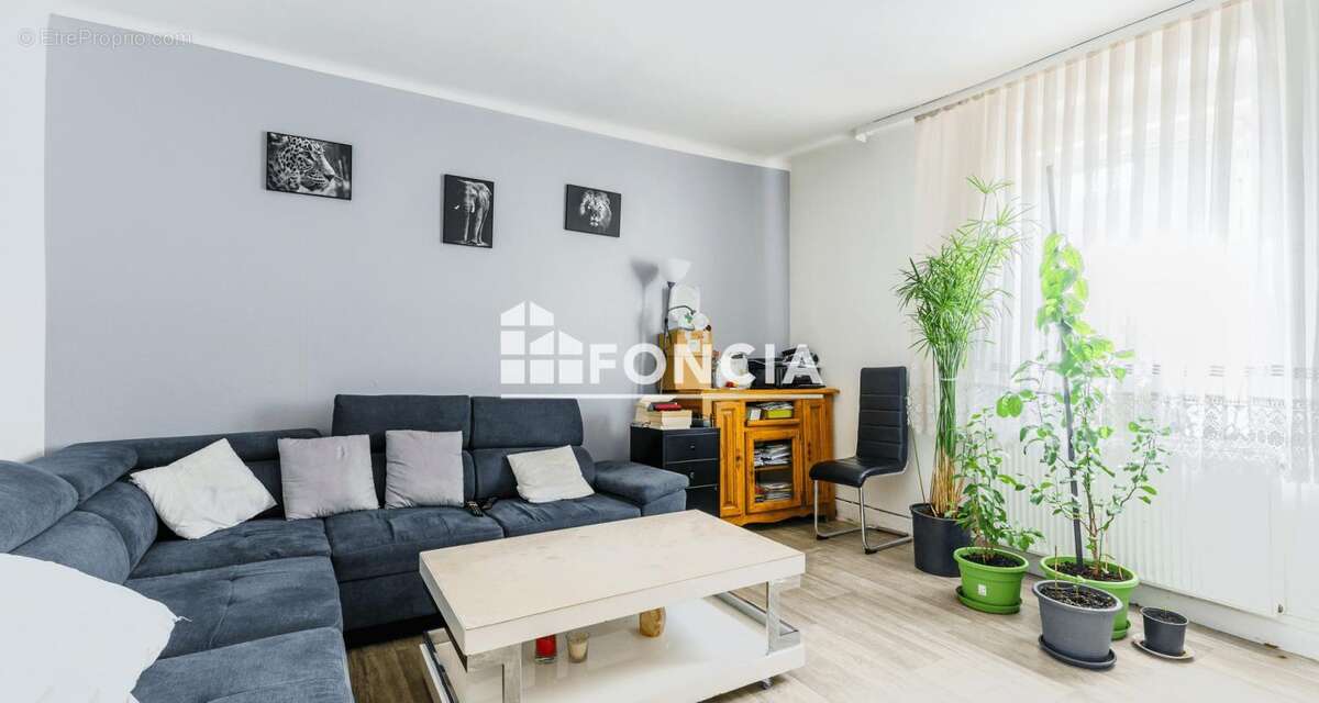 Maison à L&#039;HOPITAL