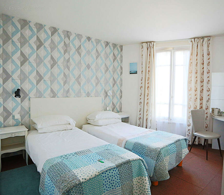MAISON CHATEL GUYON - 11 pièce(s) - 382 m2 - photo 15