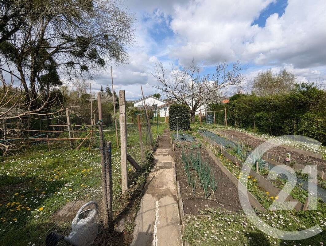 Maison à SALIES-DE-BEARN