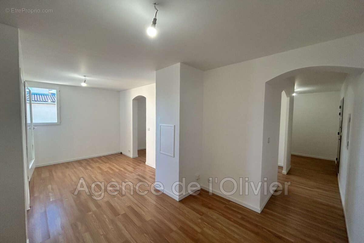 Appartement à VALBONNE