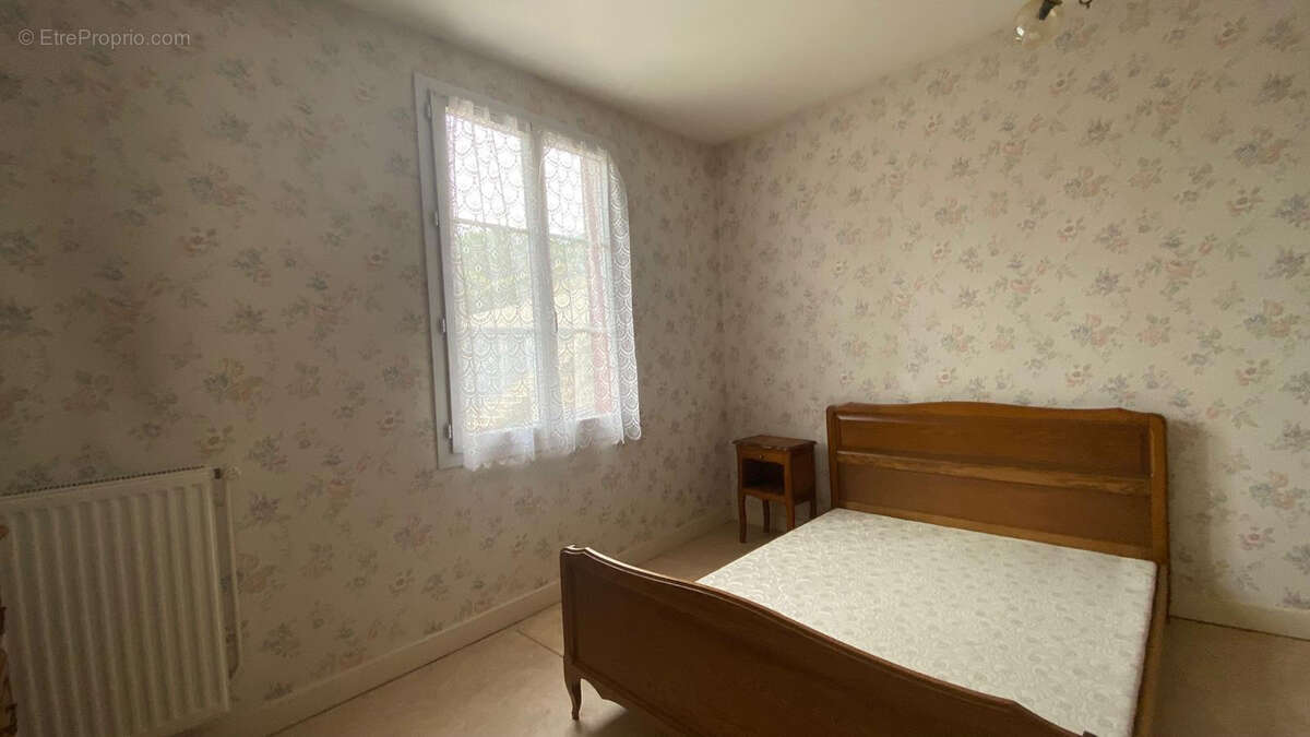 Maison 3 pièces avec grand jardin et dépendances - photo 7