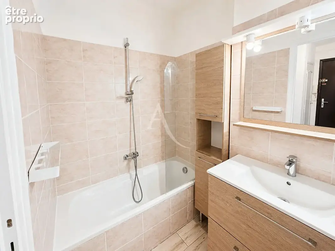 vente appartement Le Cannet 2 pièces 43.90 m2 - photo 9
