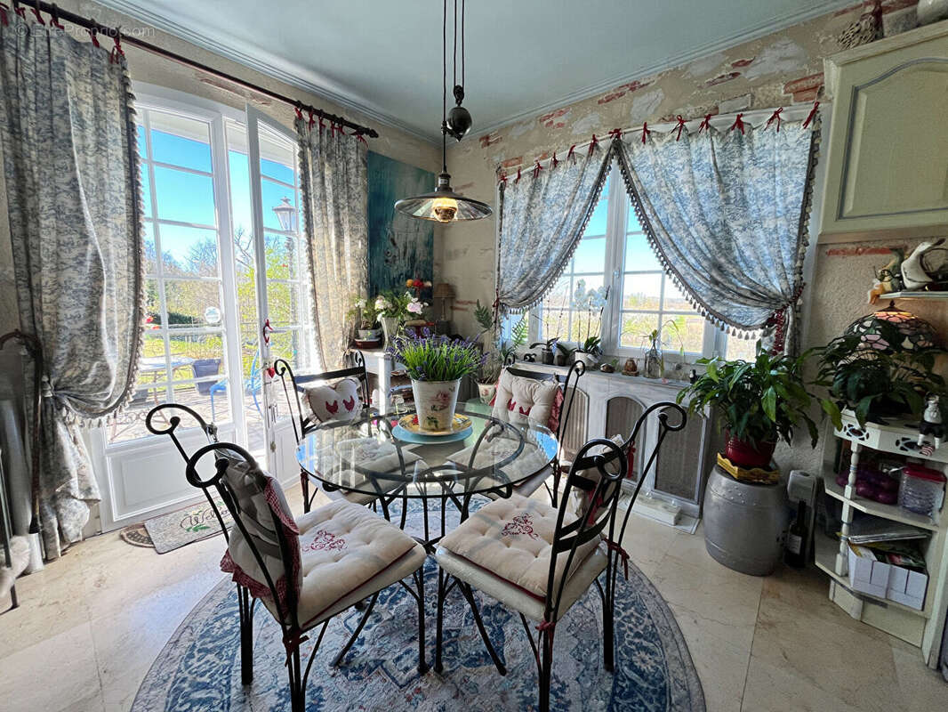 Maison à SAINTE-LIVRADE-SUR-LOT