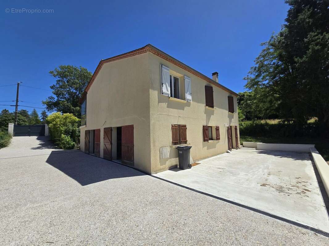 Maison de village rénovée avec jardin et potentiel d'aménagement - photo 11