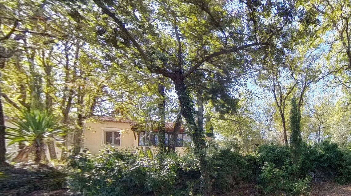 Maison à ROUGIERS