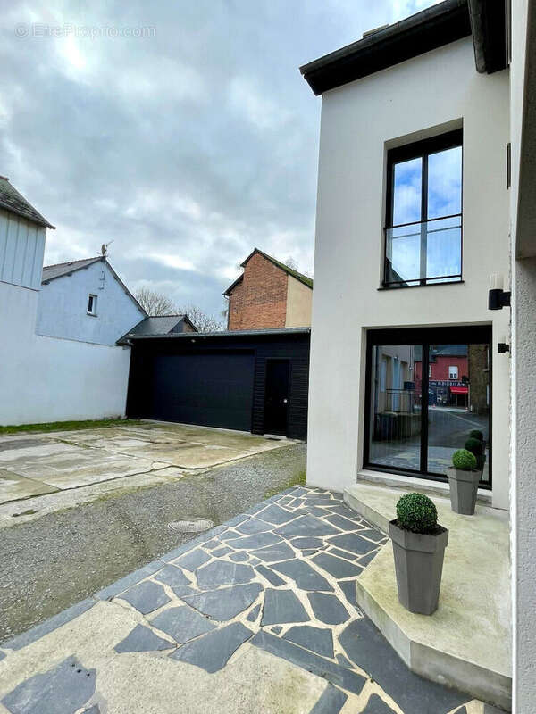 Maison à MONTAUBAN-DE-BRETAGNE