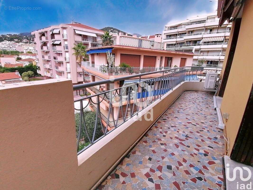 Photo 2 - Appartement à ROQUEBRUNE-CAP-MARTIN