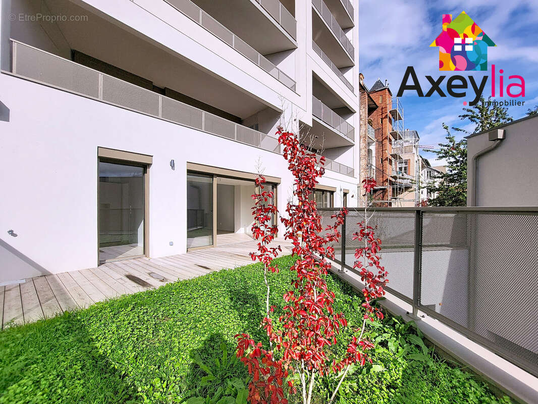 A vendre - roanne hyper centre - appartement t2 62 m2 avec exterieur, parking privé et cave (lot 14) - photo 7