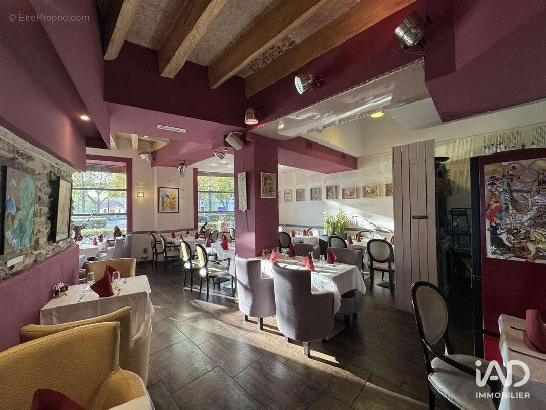 Photo 4 - Commerce à NIMES