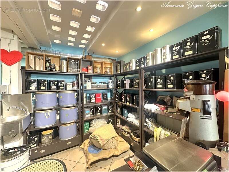 Commerce à COURVILLE-SUR-EURE