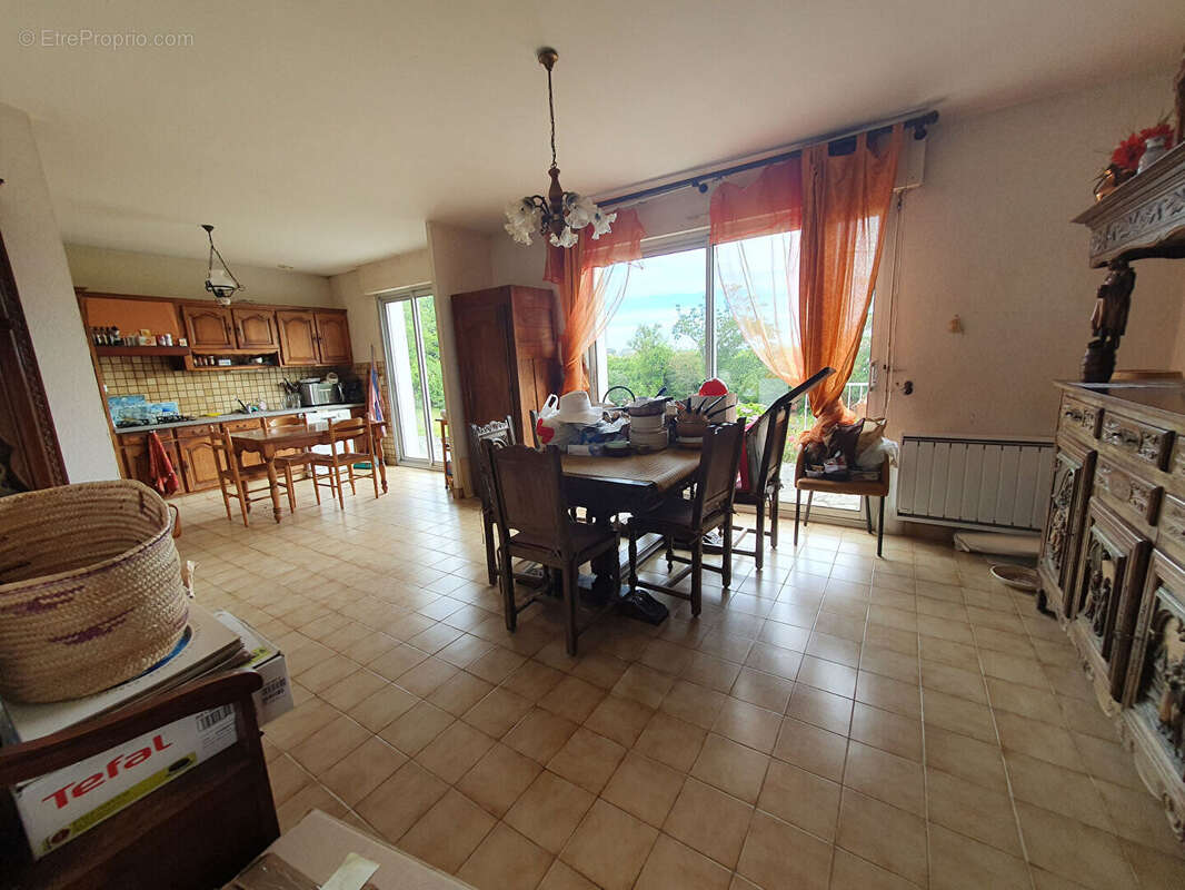 Maison à LOCMARIAQUER