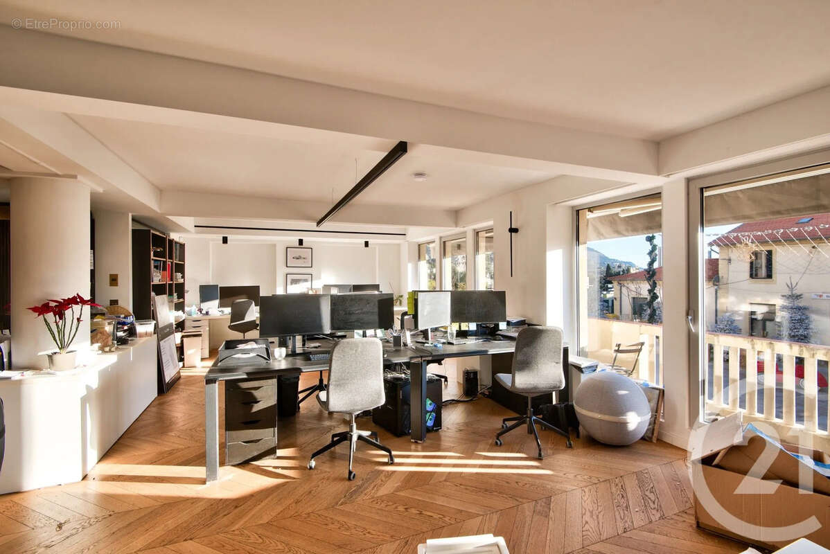 Appartement à BEAULIEU-SUR-MER