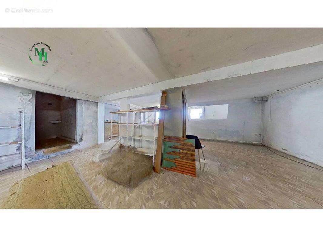 Commerce à SAINTE-MARIE