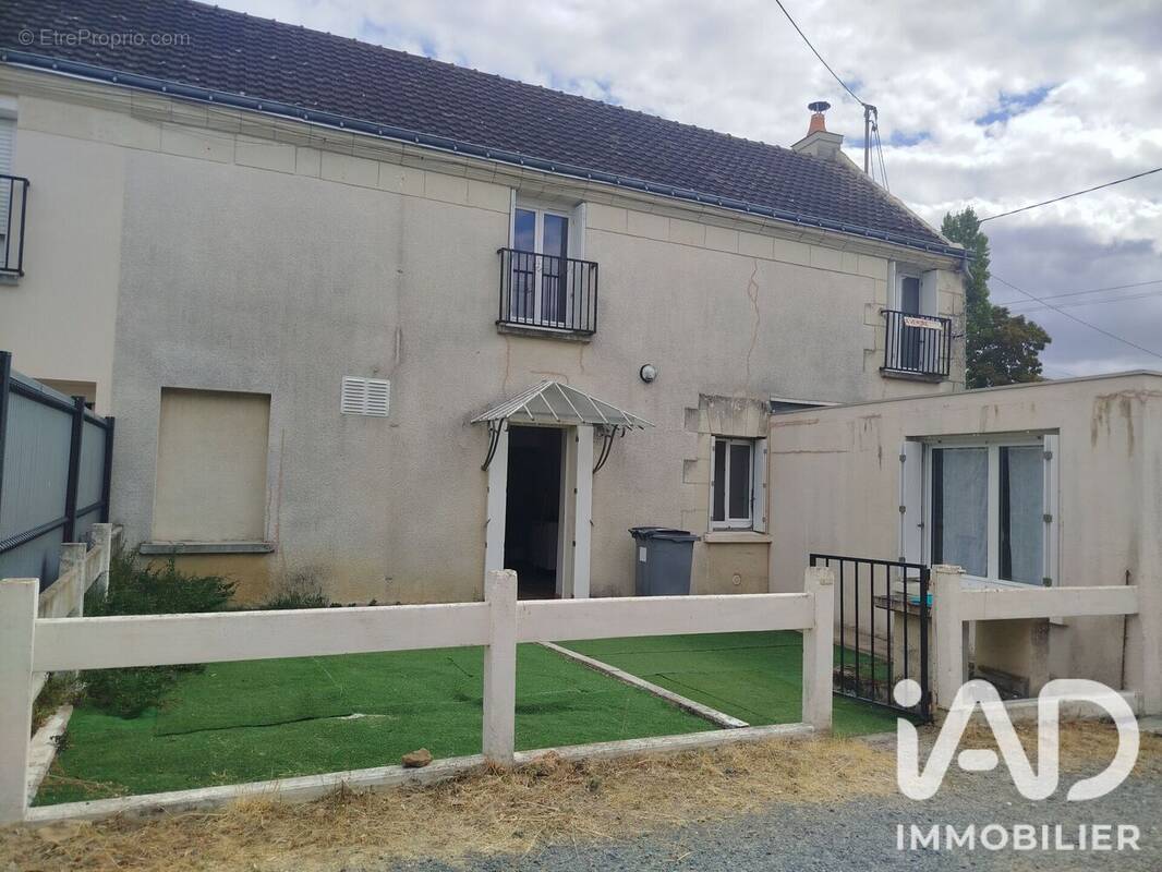 Photo 1 - Maison à CHINON