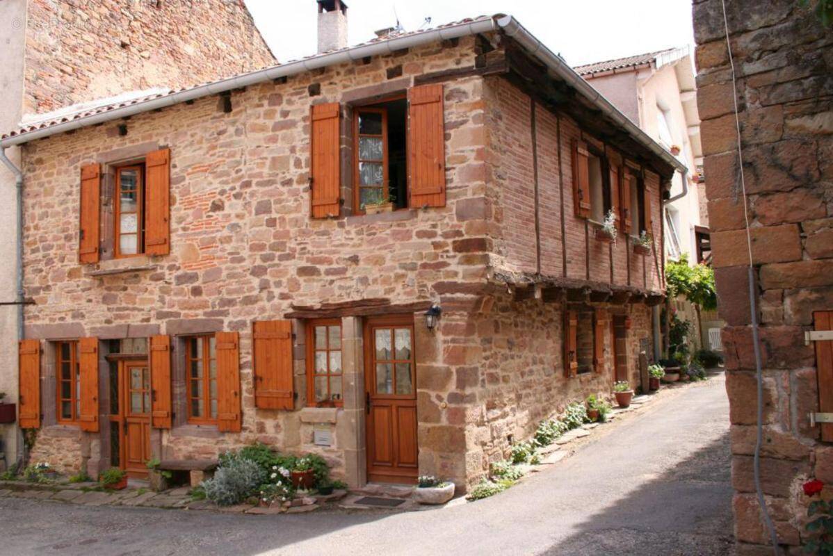 Maison à MONESTIES