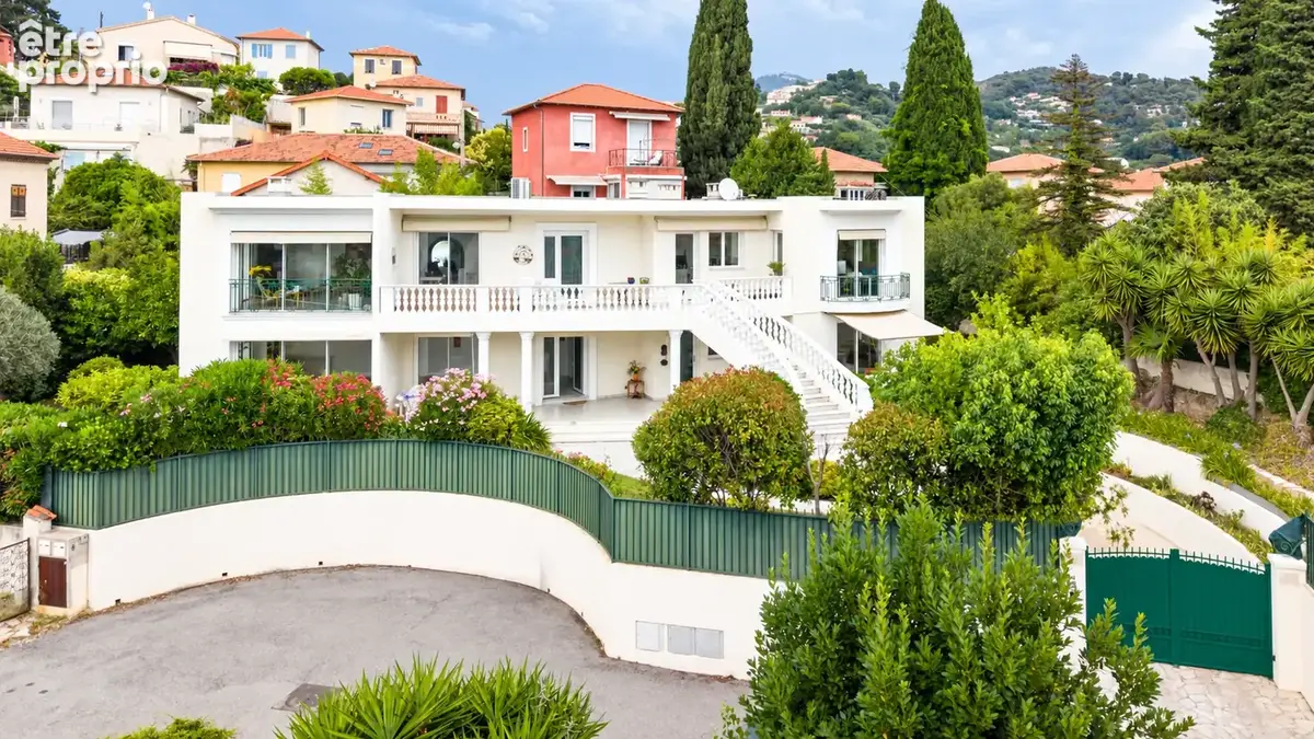 NICE NORD - COLLINE SAINT-SYLVESTRE - VILLA - 240 m2 - Terrain plat 750 m2 - Garage 160 m2 - 1 260 000 € - photo 12