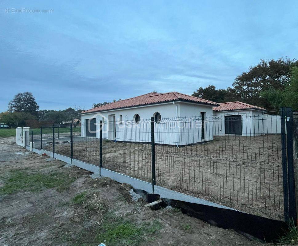 Maison à ARTHON-EN-RETZ