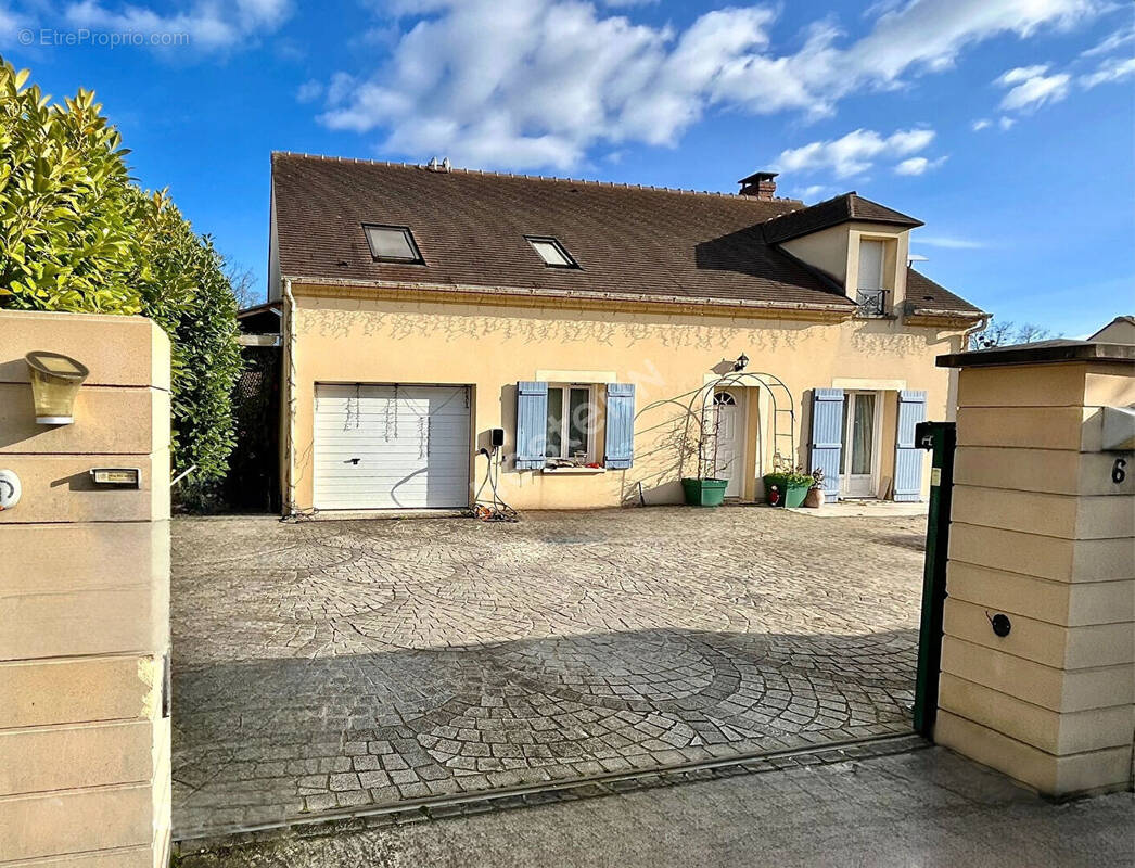 Maison à LUZARCHES