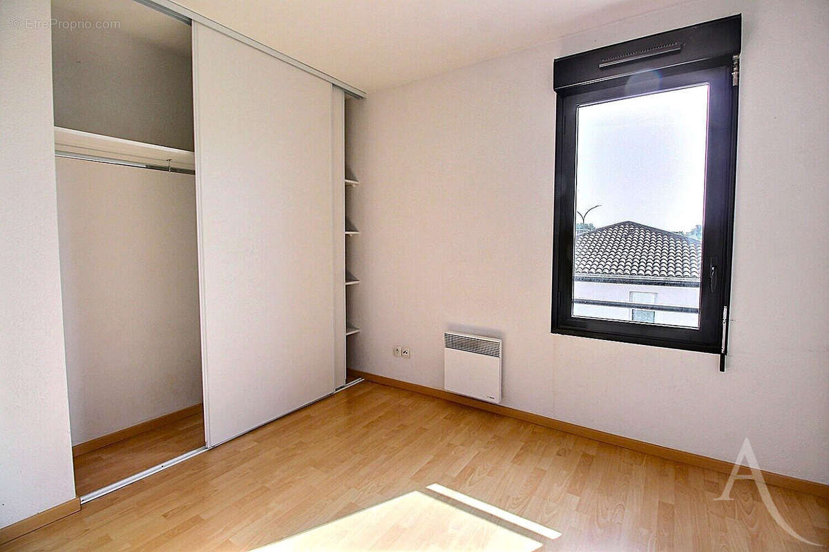 Appartement  3 pièce(s) Balcon  et parking - photo 5