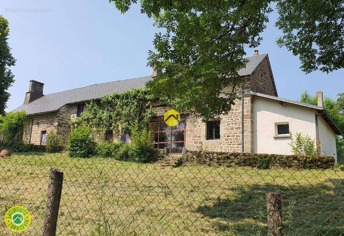 Maison à AUZANCES